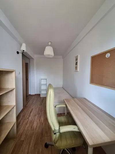 Mieszkanie na wynajem dla 3 studentów w Warszawie - miniatura 2
