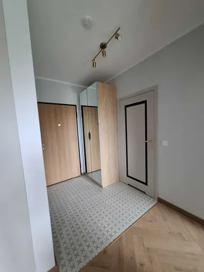 REZERWACJA Mieszkanie do wynajęcia 37m2, NOWE, klimatyzacja, ul. Równoległa 16B, garaż, Włochy, Urbino - miniatura 4