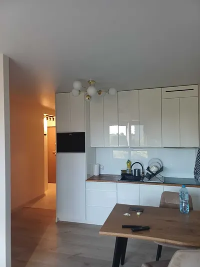 Do wynajęcia kawalerka 34 m2 os.Bohaterów Września 84B Kraków - miniatura 3