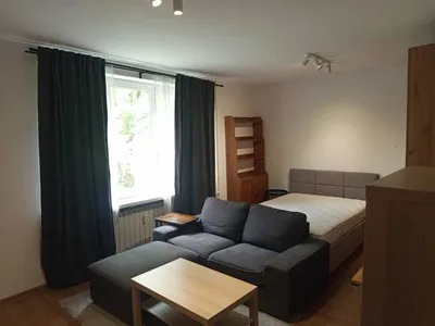 Duża kawalerka dla studenta(39m²) – Katowice Panewnicka! / od 15 września
