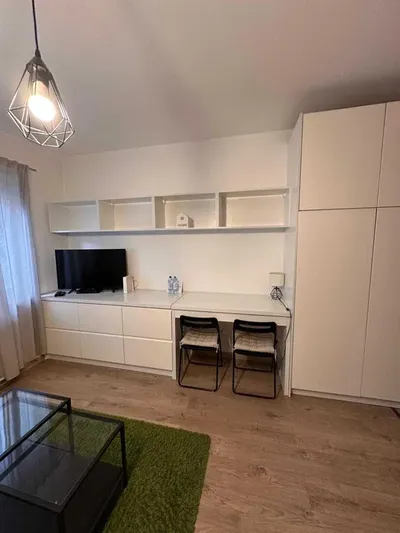 Kawalerka 29 m2 1 piętro - Katowice os. Paderewskiego Muchowiec - miniatura 2