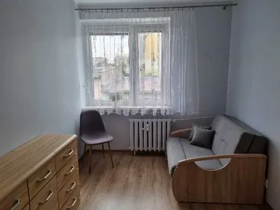 Pokój dla studentów. Osiedle Leśne, ul. Kasztanowa - miniatura 3