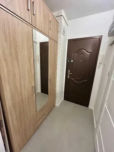 kawalerka, studio po generalnym remoncie. Ul. Wrzeciono 8, metro Wawrzyszew - miniatura 4