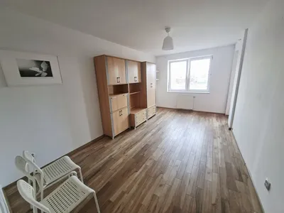 Ul.Jaracza (Ołbin) 38mkw OD LISTOPADA
