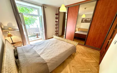 Piękne mieszkanie-ul. Orla- 2pok, 60m, Śródmieście-balkon-bardzo ciche-metro Ratusz Arsenał - miniatura 2