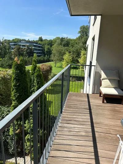 Mokotów, Biały Kamień apartament z widokiem na park