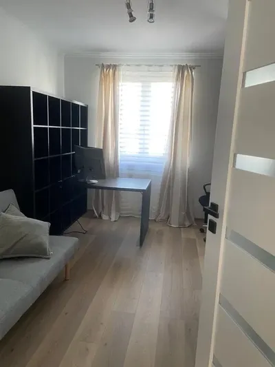Wynajmę mieszkanie na Al. Niepodległości w Rzeszowie - miniatura 2