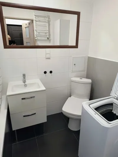 Piękna kawalerka do wynajęcia - miniatura 3