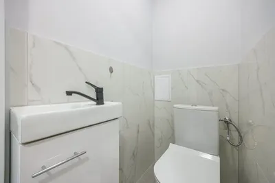 Popiełuszki 8 Nowe Miasto. Ładny pokój do wynajęcia. Uczelnia, Millenium Hall 10 minut - miniatura 4