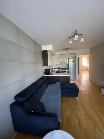 Wynajmę 3 pokojowe mieszkanie w dzielnica dziesiąta - miniatura 4