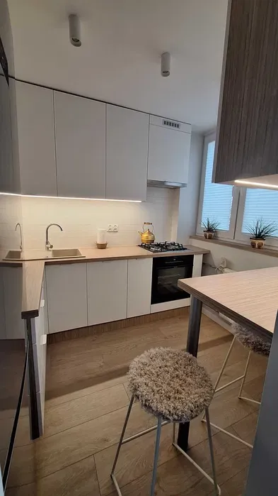 Gliwice kawalerka przy teatrze 30m2 do wynajęcia - miniatura 5