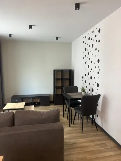 Al. Pokoju, 46m2, bezpośrednio - miniatura 2