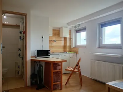 Kawalerka 20m2 obok stacji metra Księcia Janusza - miniatura 2