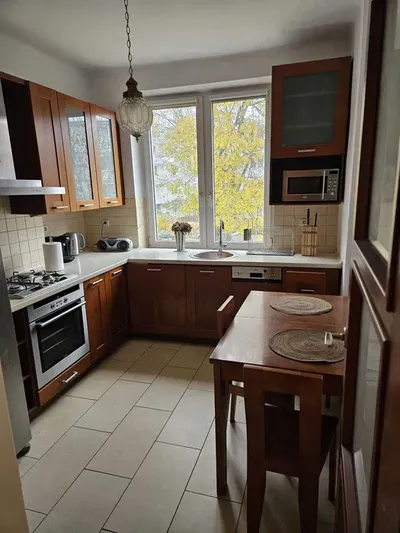Ciepłe i słoneczne mieszkanie 2-pokojowe 48 m2 Saska Kępa | EN & pet-friendly - miniatura 3