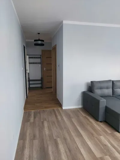 Wynajmę 2-pokojowe mieszkanie z miejscem postojowym Kraków ul. Myśliwska - miniatura 2