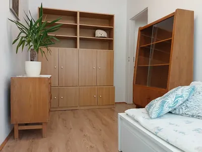 Wynajem mieszkania dla studentów "jak u babci" - 3 pokoje na cichym osiedlu pełnym zieleni - miniatura 4