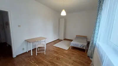 Przestronny pokój dla studentek - miniatura 2