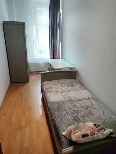 Katowice ul. Wojewódzka - centrum miasta - pokój do wynajęcia - polecamy! [3]
