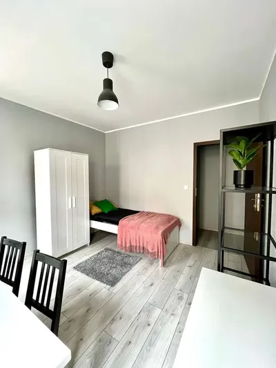 4 pokoje blisko Starego Browaru ul. Poplińskich - miniatura 4