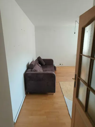 Mieszkanie 60,8m, metro kondratowicza, osiedle strzeżone, garaż podziemny, 2pokoje + kuchnia, garderoba - miniatura 3