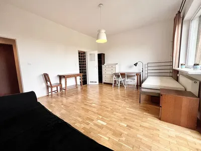 Kawalerka na Powiślu z balkonem w kamienicy! - miniatura 2