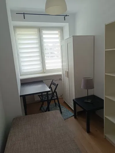Wynajmę pokój w mieszkaniu na wysokim parterze - miniatura 2