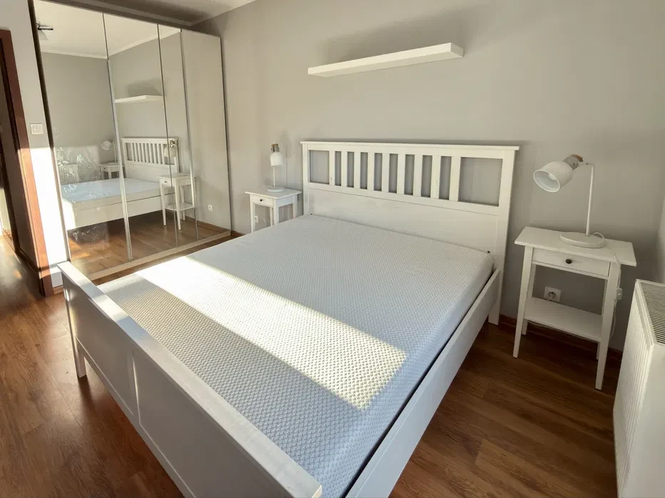 Mieszkanie 58 m² na Bemowie – metro, klimatyzacja, balkon, komórka lokatorska, parking - 1/8