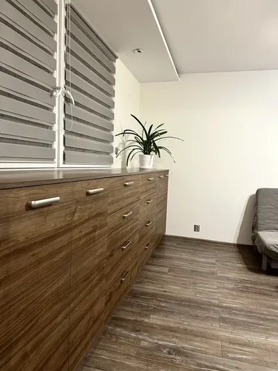 Mieszkanie do wynajęcia, dwa pokoje, balkon, 38 m, świeżo po remoncie, z parkingiem, Łódź Dąbrowa - miniatura 3