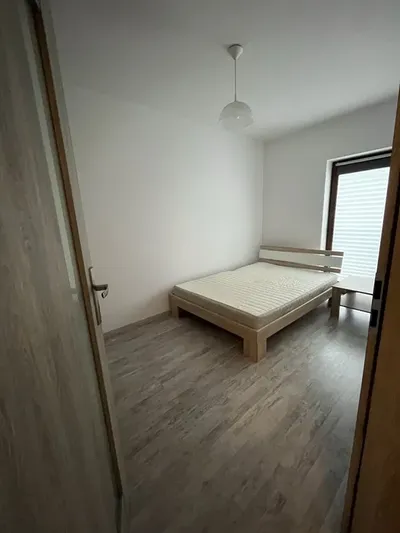 Właściciel wynajmie mieszkanie 56m2, z balkonem, bez czynszu - miniatura 4
