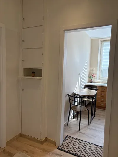 Pokój w mieszkaniu dwupokojowym - miniatura 5