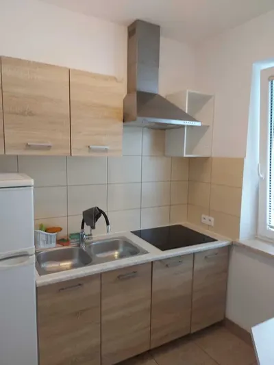 Gocławek 50 m² – 2 niezależne pokoje, parking przy ulicy, bez czynszu - miniatura 5