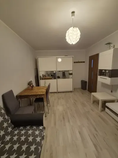 Wynajmę kawalerkę na ulicy Santockiej od zaraz - miniatura 3