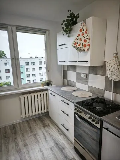 PRZESTRONNA KAWALERKA 36 m² | centrum Gliwic | 1500 ZŁ - miniatura 3