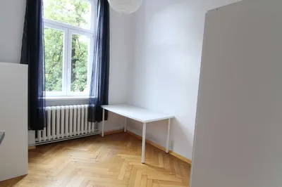 Mieszkanie 4 pokojowe ( osobne) + Kuchnia z jadalnią, schowek | Park Wilsona, Łazarz, Głogowska - miniatura 3