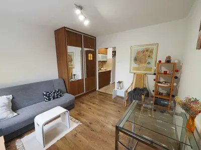 Wynajmę kawalerkę 19m2 Bielany koło Metra Młociny od 12.10 - miniatura 3