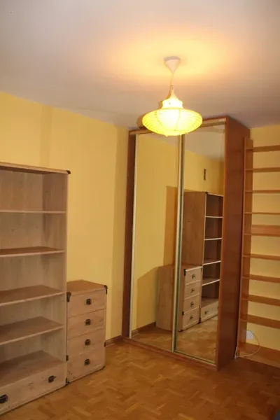 pokój dla 1 os. 1100 Ursynów, z balkonem, m-cem na auto i rower - miniatura 2