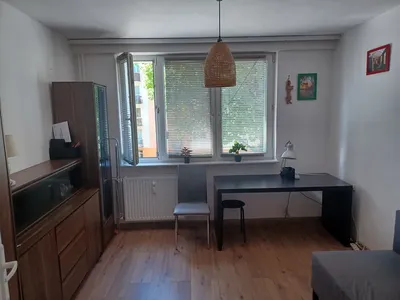 Kawalerka 20 m²/ | ul. 1 Sierpnia / Umeblowana /Blisko centrum /Od zaraz - miniatura 4