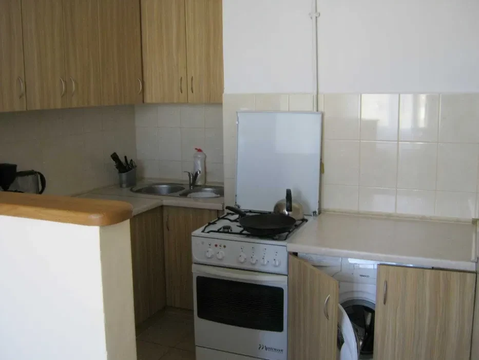 BZPOŚREDNIO WYNAJMĘ 32,4 m2 obok Galerii Mokotów - 1/3