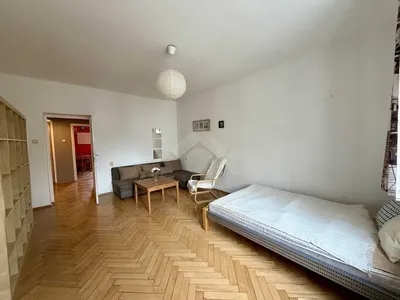 Przestronna kawalerka z osobną kuchnią-Bronowice - miniatura 4