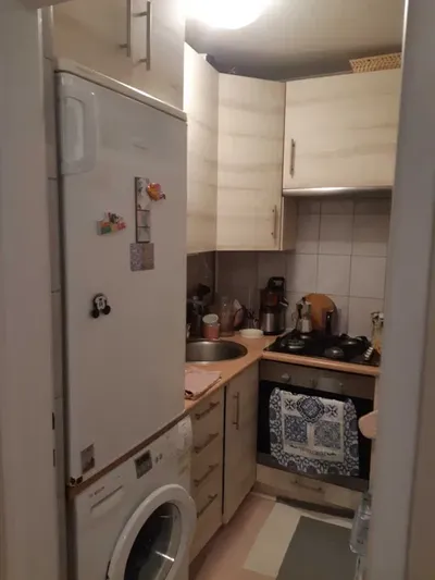 Kawalerka przy ul. Batorego - 30 m2 (przy SGH) - miniatura 2