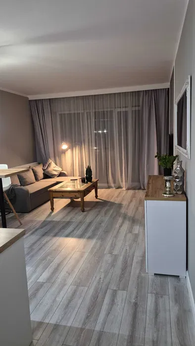 Wynajmę kawalerkę przy Malcie z podziemnym garażem