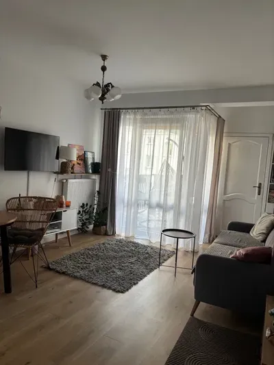 38 m² | 2 pokoje | garderoba | duży balkon | 3 min do tramwaju | Praga-Południe - miniatura 2