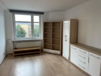 Jasna kawalerka z balkonem na ul. Grabiszyńskiej - miniatura 4