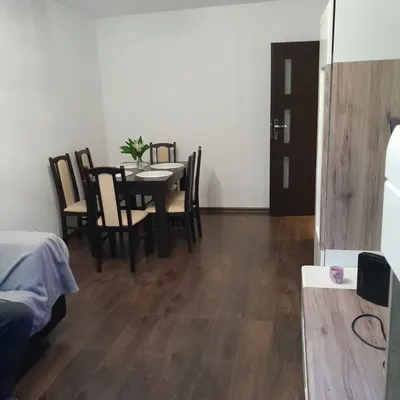 Do wynajecia 2 pokoje 45 m2 , przy ulicy Rysowniczej 26 w Łodzi, od października - miniatura 3