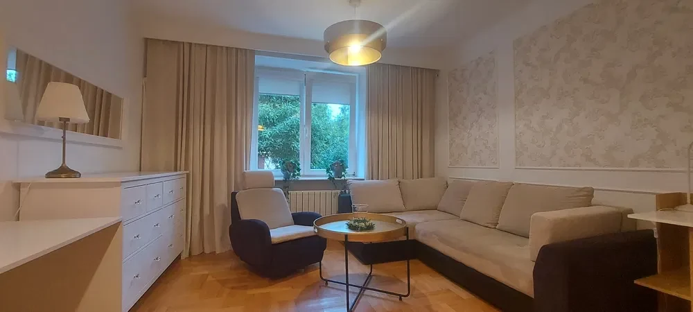 Kawalerka- Metro Racławicka ! FLAT NEAR SUBWAY FROM NOW! - 1/8