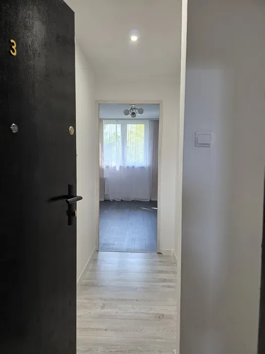 Kawalerka do wynajęcia - 1/8