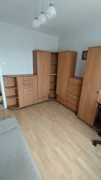 Bezpośrednio dwupokojowe mieszkanie w znakomicie skomunikowanej okolicy - miniatura 5