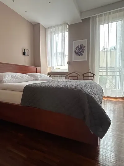 Wyjątkowy, wykończony w wysokim standardzie apartament 57 m² w ścisłym centrum Katowic (ul. 3 Maja) - miniatura 5
