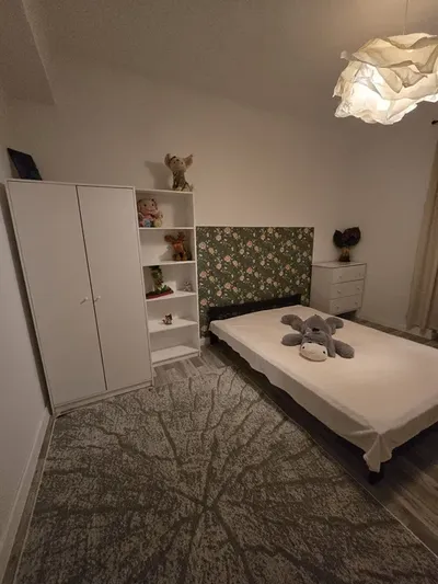 Pl.konstytucji 2 pokoje bezpośrednio - miniatura 2