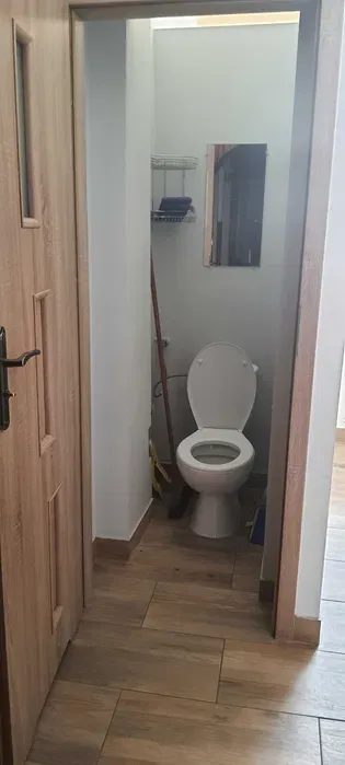 Wynajmę 2 pokoje z kuchnią i łazienką - miniatura 4